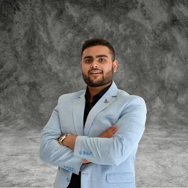 Himanshu Chopra, Associate